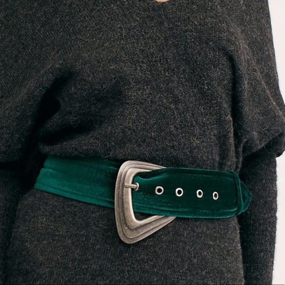 NWOT FREE PEOPLE Evalina Green Velvet Belt M/L - Picture 1 of 3